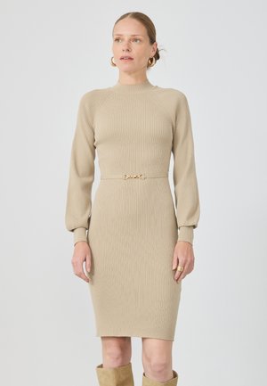 Robe pull - beige