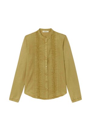 Blouse vert olive à manches longues avec volants verticaux à l'avant, fermeture à boutons, et petit col montant.