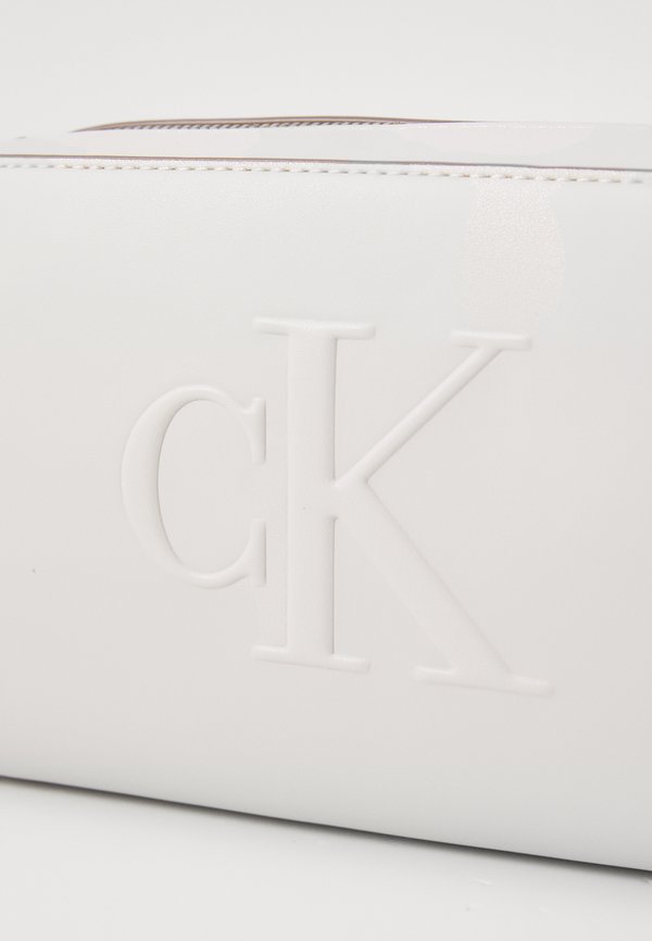 SCULPTED CAMERA BAG - Cross body bag - wind chime4