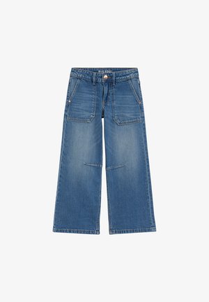 Jean en denim bleu à jambes larges avec poches plaquées à l'avant, passants de ceinture et fermeture par bouton à la taille.