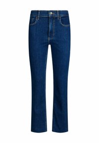 Tmavě modré džíny s rovnými nohavicemi, které mají přední kapsy, zip a viditelné švy podél švů.