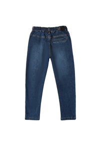 Pantalones de mezclilla con cintura elástica, en un lavado azul oscuro, corte ajustado y un único bolsillo trasero con detalle de costura.