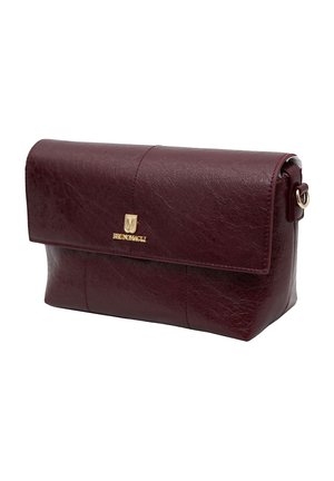 Clutch in pelle bordeaux scuro con chiusura a patta e piccolo dettaglio logo Bruno Magli in tonalità oro sul davanti.