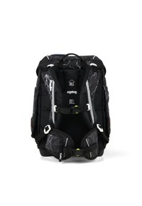 Zaino ergonomico nero con motivi a fulmine, spallacci imbottiti, fibbie regolabili e un ampio scomparto principale per lo stoccaggio.