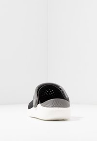 Crocs Badsandal - black