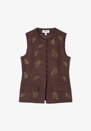 Bruine mouwloze vest met kleine voorzakken, voorzien van gouden kralenborduursels in bladvormen en een rij met stof beklede knopen.