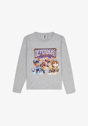 Graues Langarm-T-Shirt mit buntem Grafikdruck von drei Cartoon-Hunden und dem Text "Verteidiger der Abenteuerstadt."