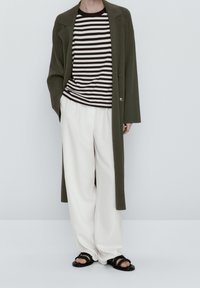 Massimo Dutti Cappotto classico - light green