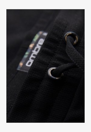 Ombre, - Szorty