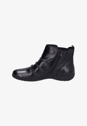 Bottines en cuir noir avec une finition lisse, fermeture éclair et détails cousus sur les côtés. Semelle en caoutchouc texturé pour une bonne accroche.
