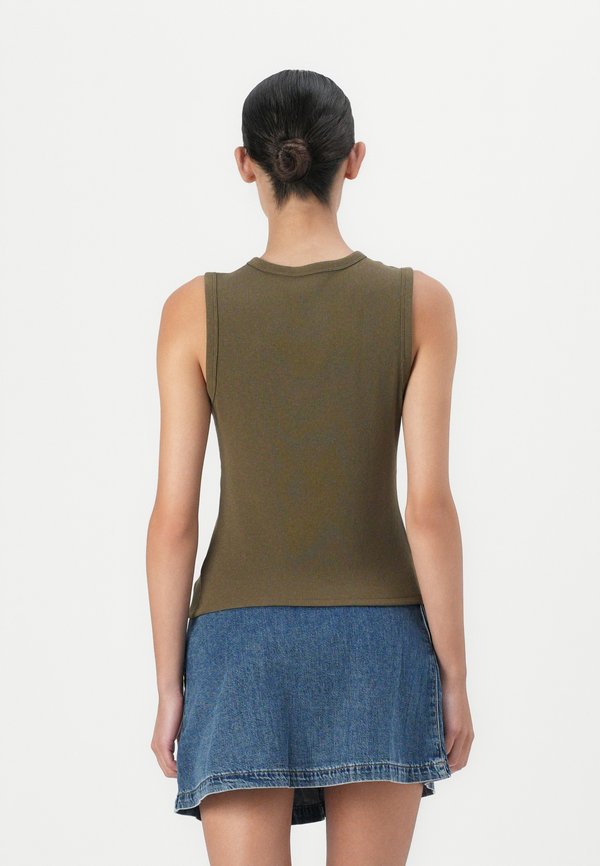SHELL - Top - bracken olive3