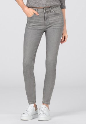 Jeansy Skinny Fit