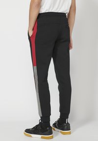Koroshi JOGGER  - Tepláky - black