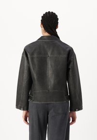 JJXX JXFRIDA BIKER - Dirbtinės odos striukė - black