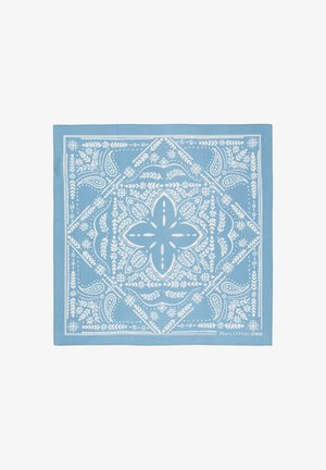 Niebieska bandana w kształcie kwadratu z białymi wzorami paisley i kwiatowymi oraz napisem „Marc O’Polo DENIM” w rogu.