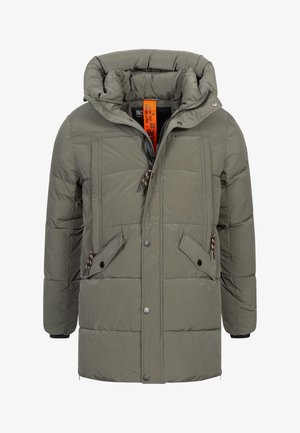 Chaqueta de plumón verde oliva con capucha desmontable, que presenta grandes bolsillos frontales, cierre de cremallera y cordones con patrón. Material texturizado.