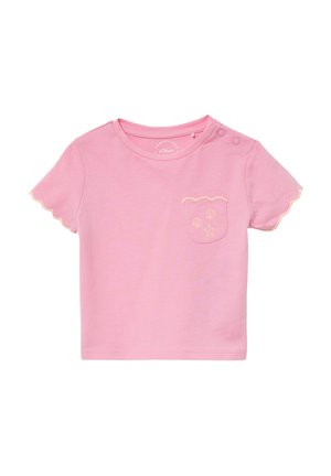 Roze T-shirt met korte mouwen, gemaakt van zachte katoen, met een scalloped zakje met geborduurde schelpen en een ster, en drukknopen op de schouder.