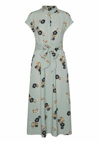 Blommig maxiklänning i ljusblått tyg med krage, korta ärmar, skärp i midjan och ett mönster av mörka och ljusa blommor.
