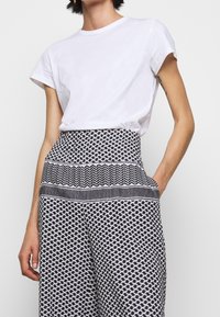 SUMMERY Copenhagen Kalhoty - black