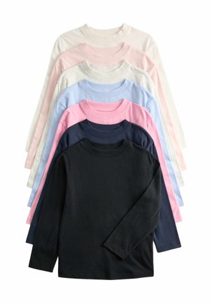 Bawełniane koszulki z długim rękawem ułożone w stosie. Kolory to: czarny, granatowy, niebieski, różowy, jasnoróżowy, szary i biały. Prosty design z okrągłym dekoltem.