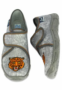 Chaussures slip-on en textile gris avec broderie d'une tête de tigre en orange, dotées de coutures orange contrastantes et d'une semelle en caoutchouc texturée.