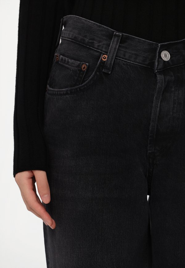 V-WAIST BAGGY - Relaxed fit jeans - hitch4