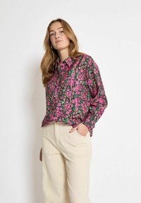 Desires OTHILDE - Blusa - lush meadow green stripe