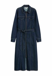 Denim-mekko, jossa on pitkät hihat, kaulus, etuvetoketju ja solmittava vyötärö. Tumma sininen kangas vaalealla ompeleella; sisältää kaksi rintataskua.