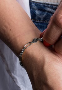 Thumbnail Image 2