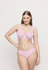 PrimaDonna String - spring rose