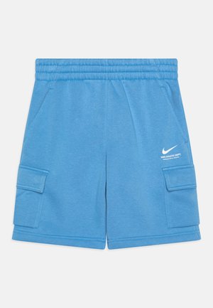 Modre atletske kratke hlače iz mehkega blaga, z elastičnim pasom, stranskima žepoma in cargo žepom na levi nogi. Natisnjeni logotip Nike.