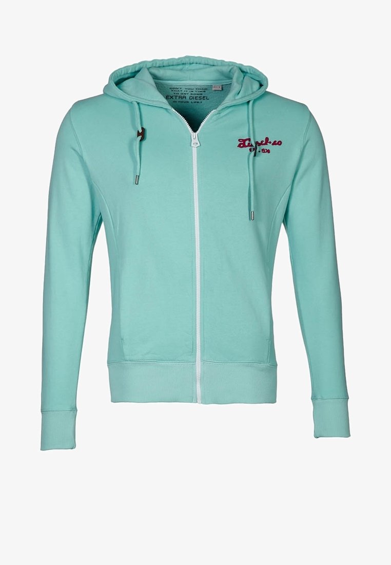 Sweat à capuche zippé bleu clair avec cordons, poignets côtelés et petit logo brodé rouge sur la poitrine gauche.