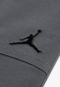 Jordan JDB PANT - Pantalon classique - iron gray