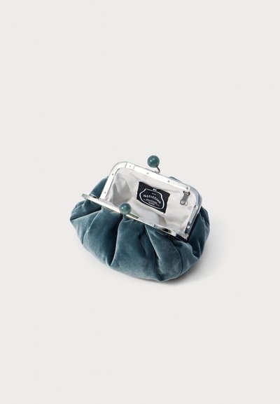 WEEKEND MaxMara VESPA - Olkalaukku - pastel green