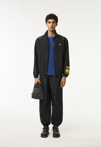 Lacoste CORE ACTIVE - T-shirt imprimé - bleu hbm