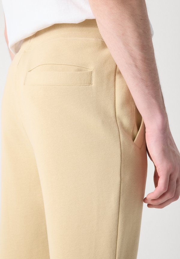 DOAK - Tracksuit bottoms - beige2