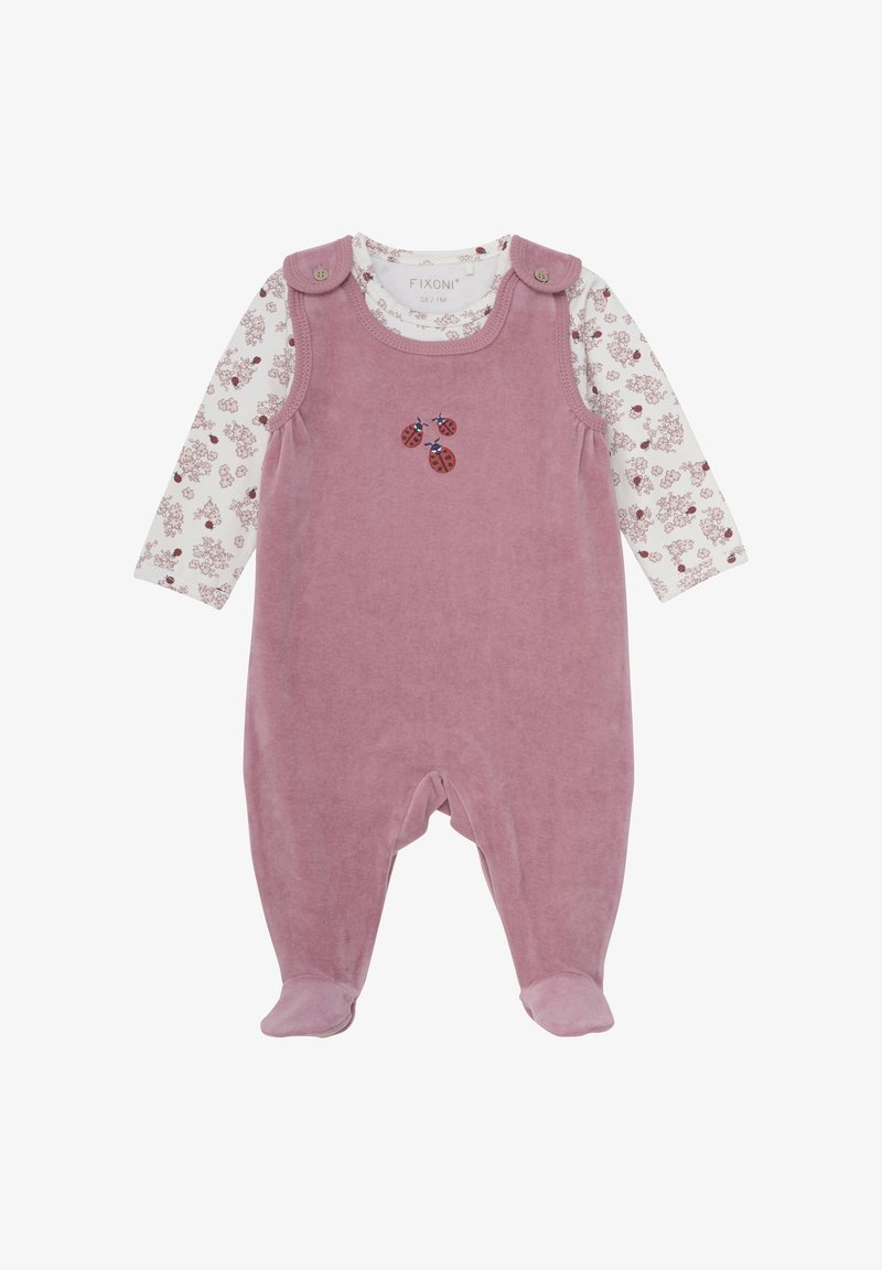 Rosa Velours Babyoverall mit floralem Langarm-Innenfutter, ausgestattet mit Marienkäfer-Stickerei und Druckknöpfen an den Schultern. Weicher Stoff mit Fußdesign.