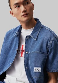 Calvin Klein Jeans Majica - denim medium