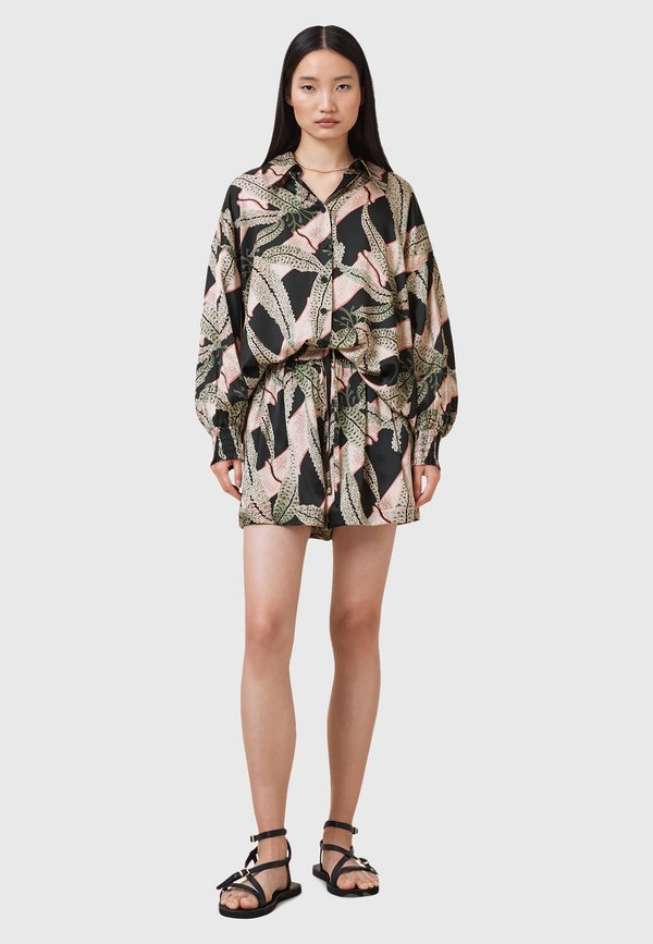 EXCLUSIVE ISLA SHORT - Shorts4