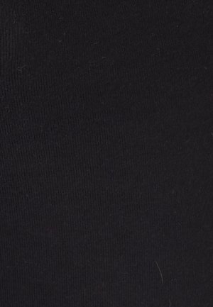 Tessuto di cotone nero con una consistenza morbida, caratterizzato da un motivo a maglia liscio e uniforme, senza cuciture o decorazioni visibili.