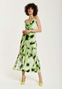 Liquorish ABSTRACT PRINT COWL NECK - Maxi dress - green