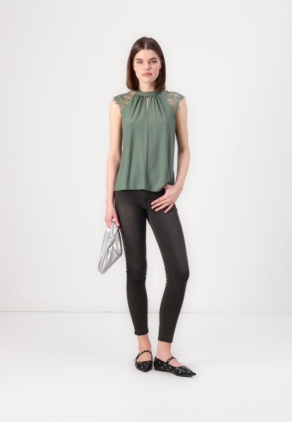 VMMILLA - Blouse - laurel wreath3