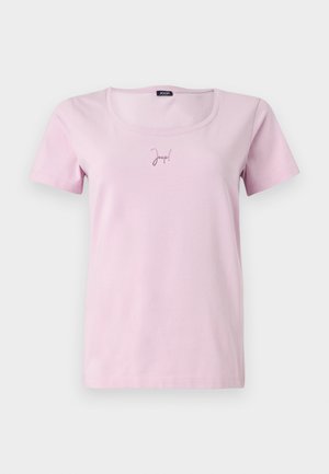 Rosa Baumwoll-T-Shirt mit kurzen Ärmeln und einem runden Halsausschnitt, mit einem kleinen "Joop!"-Logo in dunkelpink auf der Vorderseite.