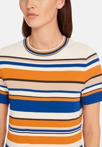 Marc Cain Strickkleid - bright pumpkin