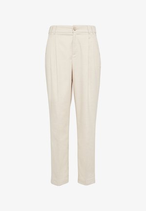 Beige maßgeschneiderte Hose mit gefalteter Vorderseite, Knopfverschluss und Seitentaschen. Der Stoff wirkt leicht und hat eine glatte Textur.