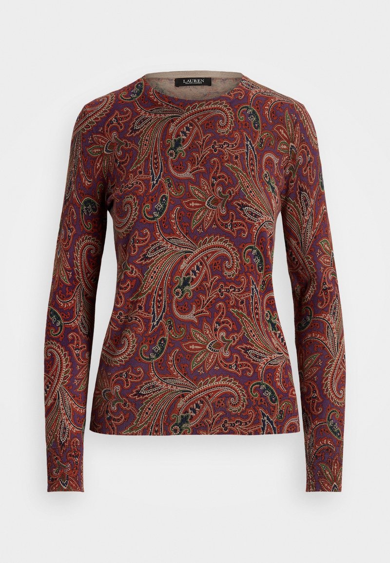 Pull à manches longues à motif cachemire en rouge profond avec des accents verts et dorés. Comprend un col rond et des poignets côtelés texturés.