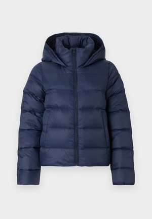 Tumesinine puffer-jakk, millel on kapuuts, lukuga kinnine, quiltitud disain ja soe, isoleeritud materjal. Sobib külma ilma jaoks.