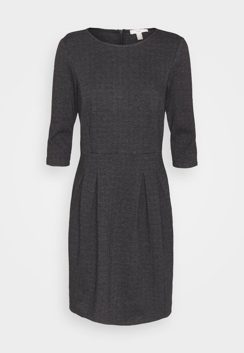 Robe gris foncé mi-longue avec manches trois-quarts et motif subtil en chevrons, taille cintrée et encolure ronde.