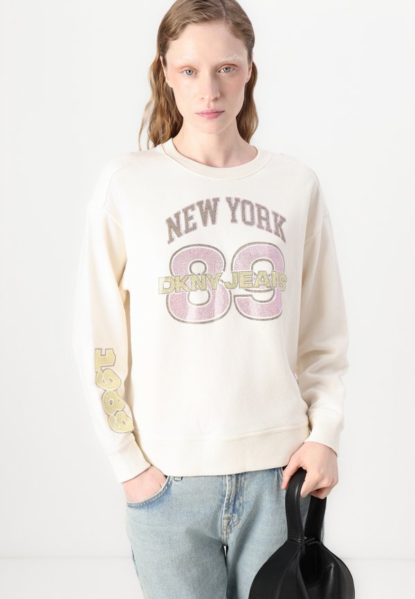 NEW YORK RHINESTONE LOGO CREW NECK - Sweatshirt - eggnog/bliss2