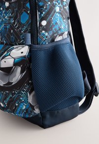 Next Mochila - blue football